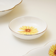 Bone china 4-inch Daisy dish / box 32